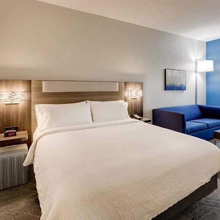 Holiday Inn Express Holly Springs - Raleigh Area By Ihg Zewnętrze zdjęcie