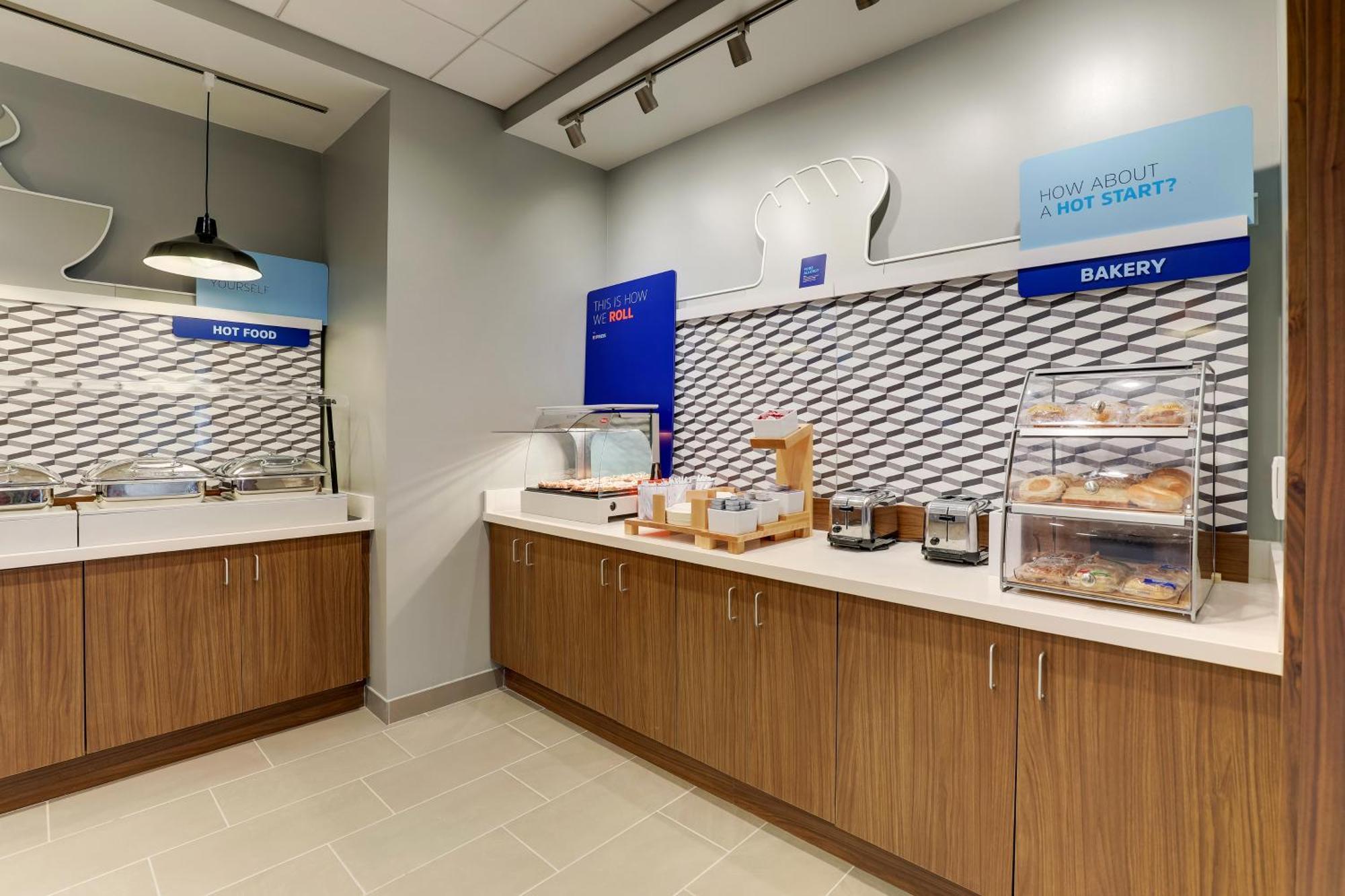 Holiday Inn Express Holly Springs - Raleigh Area By Ihg Zewnętrze zdjęcie